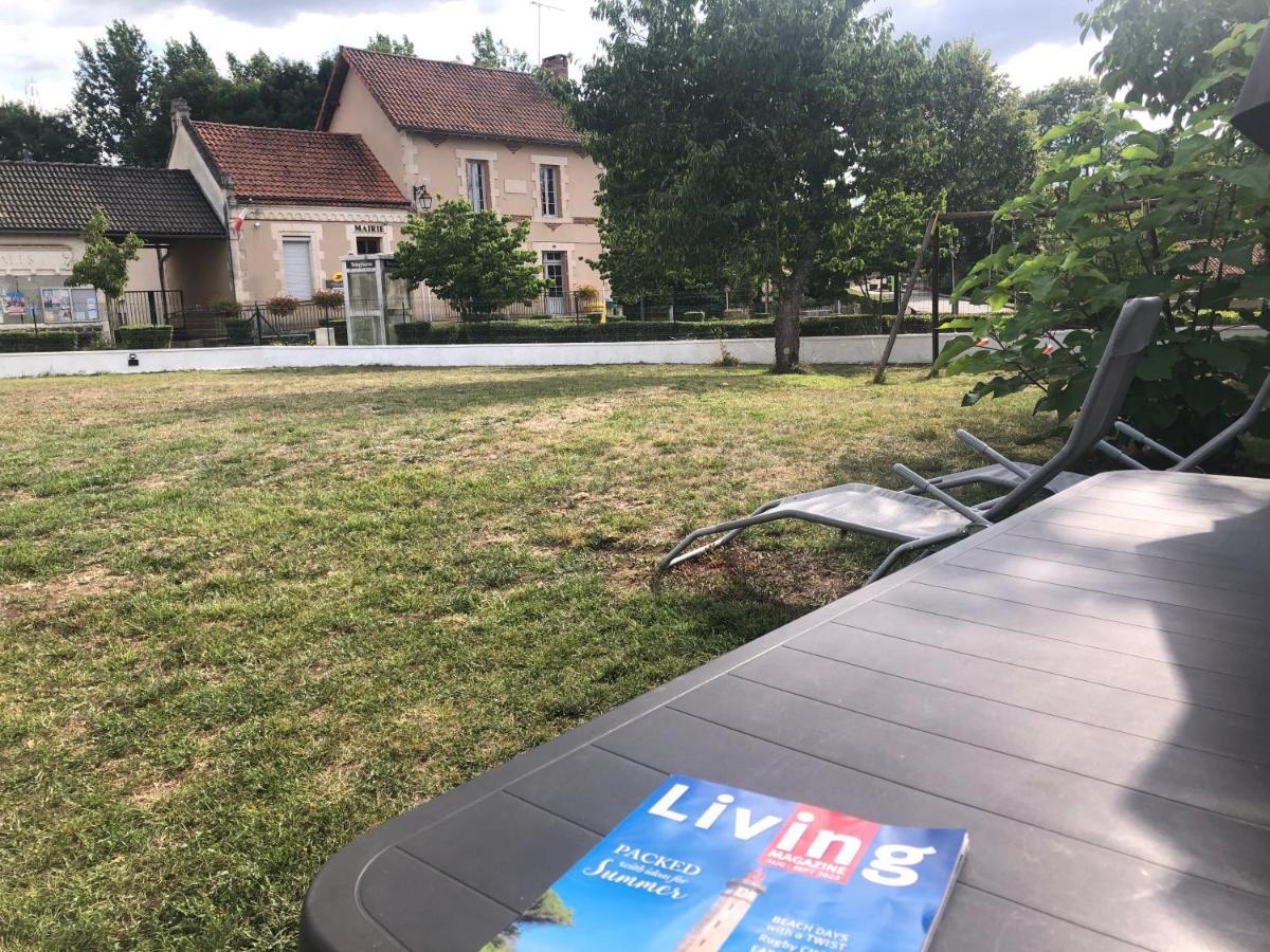 Gite Des Tournesols Oradour-Fanais 外观 照片