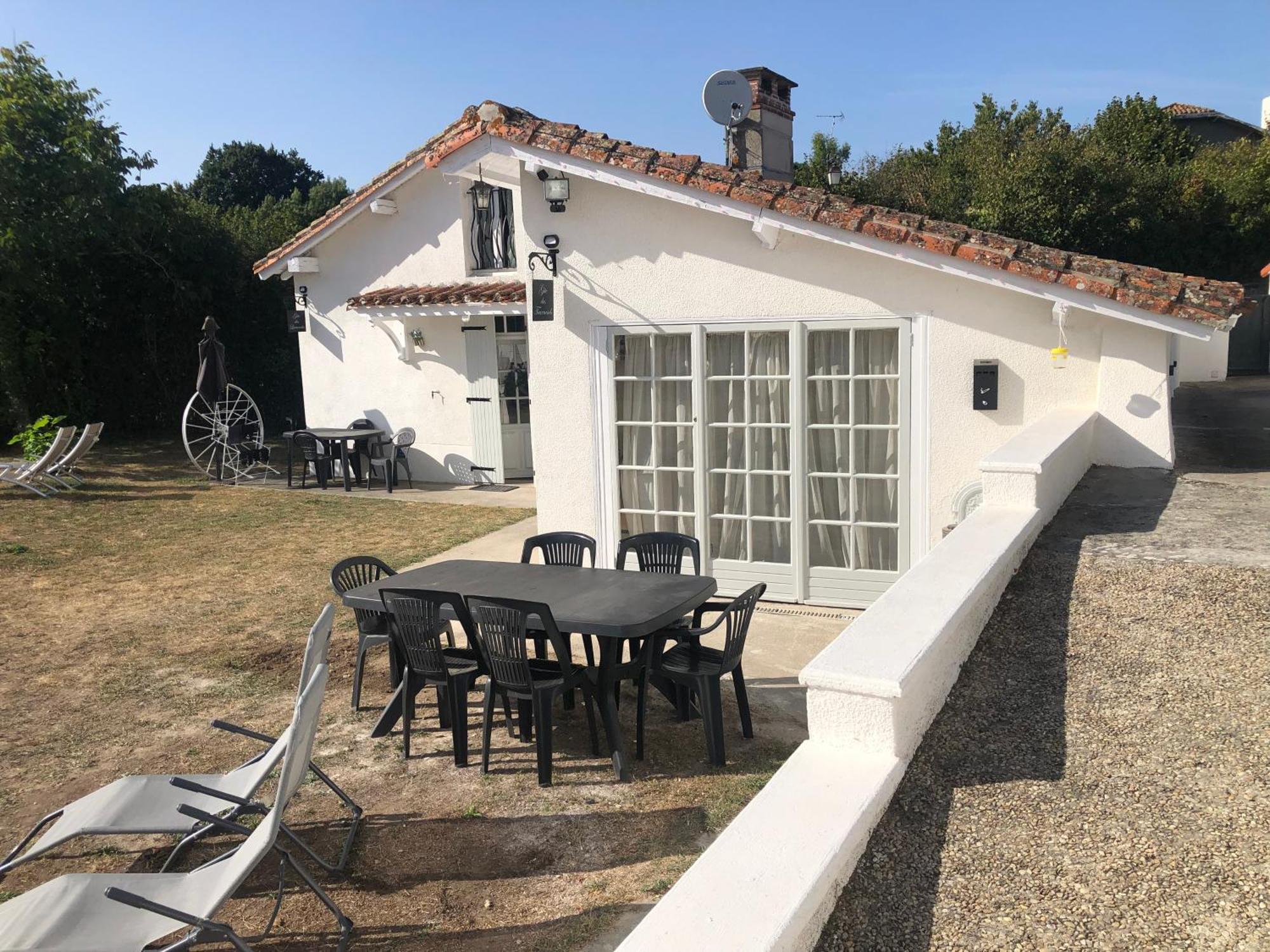 Gite Des Tournesols Oradour-Fanais 外观 照片